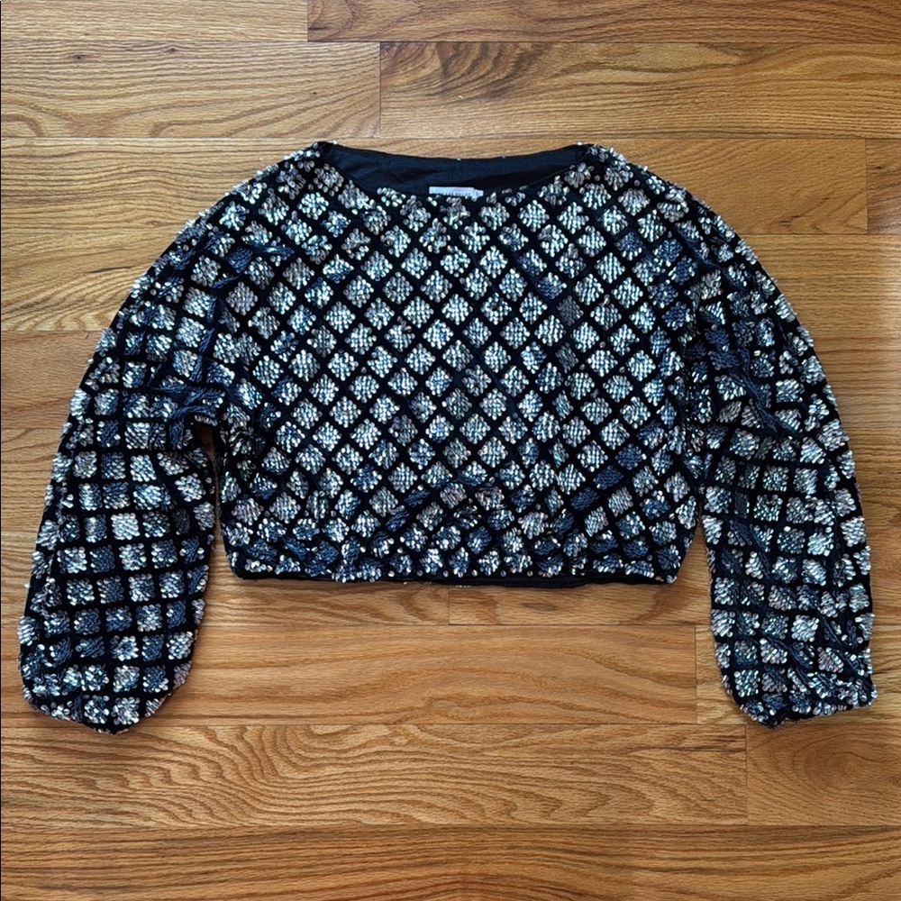 Elegant Black and White Women's Top